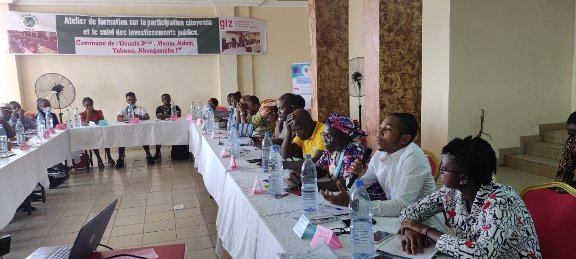 Première session de formation sur la participation citoyen et le suivi des investissements publics à Douala 3eme